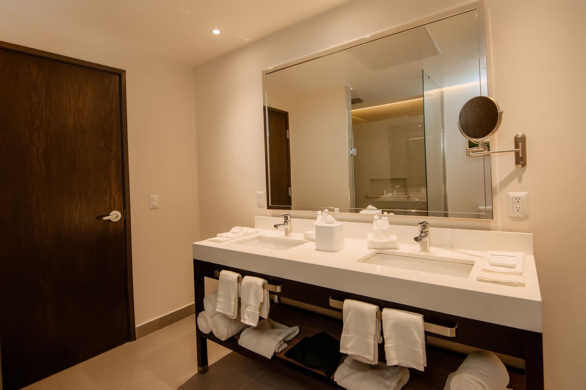 Hilton Garden Inn Puebla Angelopolis Exterior photo
