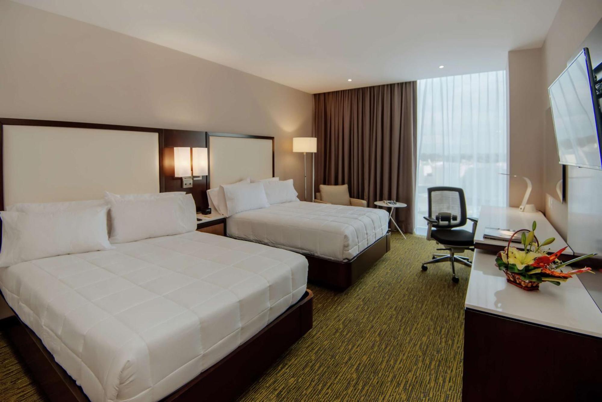 Hilton Garden Inn Puebla Angelopolis Exterior photo