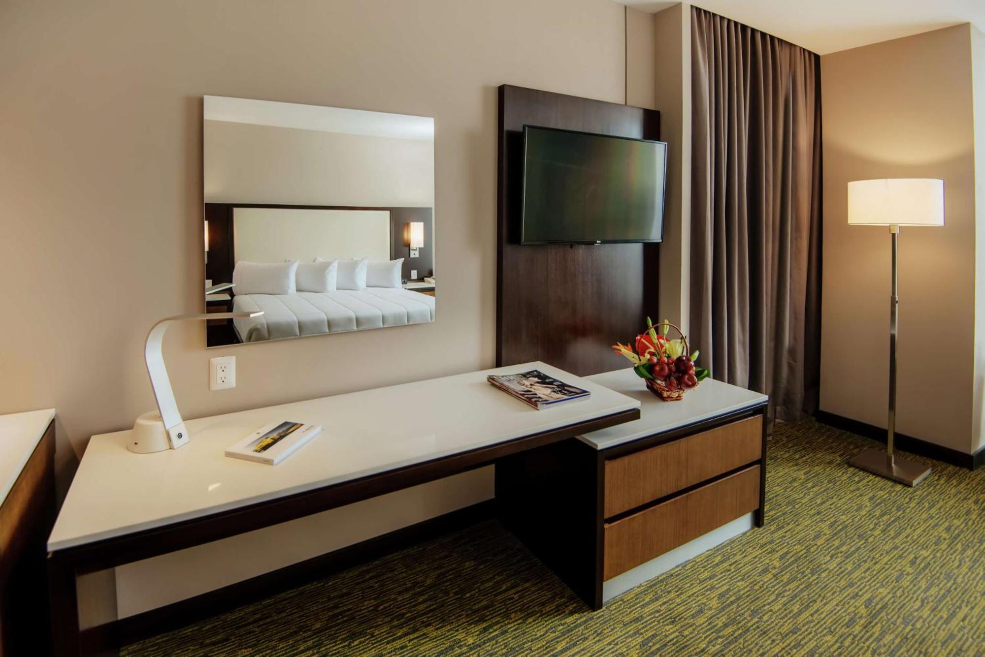 Hilton Garden Inn Puebla Angelopolis Exterior photo